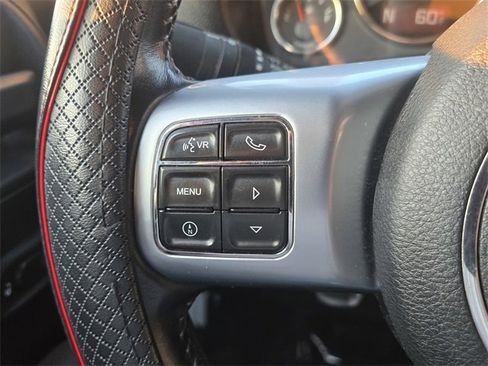 Used 2017 Jeep Wrangler Unlimited Rubicon image 22