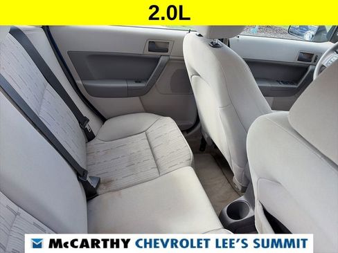 Used 2011 Ford Focus SE image 30