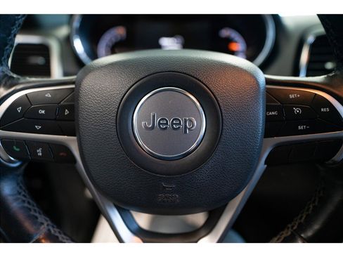 Used 2019 Jeep Grand Cherokee Limited w/ Luxury Group II AWD/4WD image 19