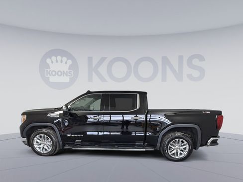 Used 2022 GMC Sierra 1500 SLT w/ SLT Premium Plus Package image 2