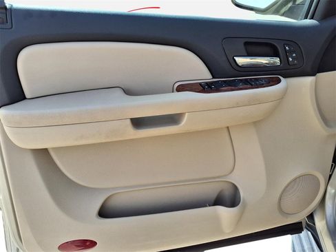 Used 2008 Chevrolet Tahoe LT w/ LT Preferred Equipment Group image 14