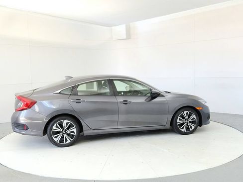 Used 2018 Honda Civic EX-T image 6