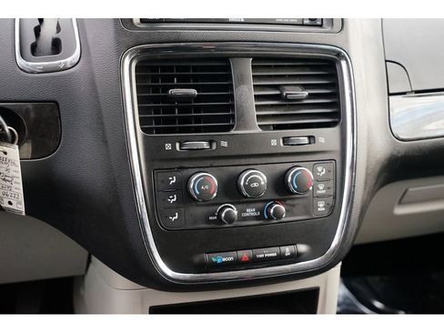 Used 2017 Dodge Grand Caravan SE w/ Power Window Group image 23