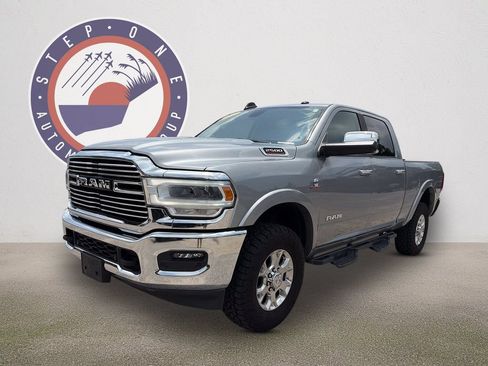 Used 2021 RAM 2500 Laramie AWD/4WD image 2