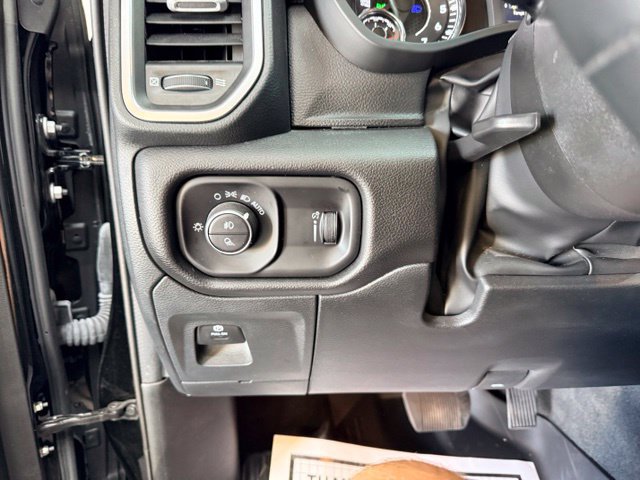 Used 2024 RAM 1500 Big Horn AWD/4WD image 20