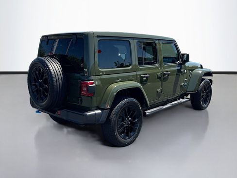Used 2024 Jeep Wrangler Unlimited Sahara AWD/4WD image 7