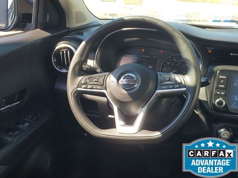 Used 2021 Nissan Kicks SV image 28