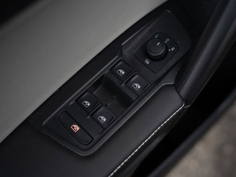 Used 2023 Volkswagen Tiguan S image 16