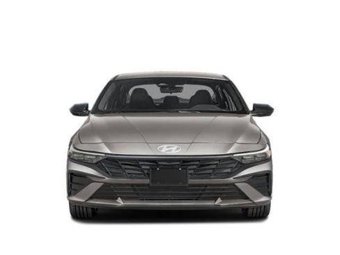 Used 2025 Hyundai Elantra Sport image 7