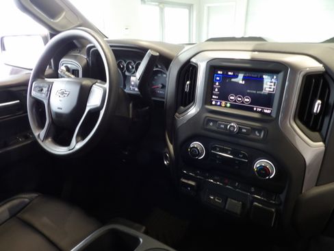 Used 2023 Chevrolet Silverado 1500 Custom Trail Boss w/ LPO, Dark Essentials Package image 21