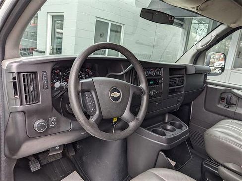 Used 2013 Chevrolet Express 1500 image 9