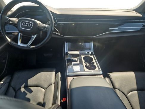 Used 2019 Audi Q8 Prestige image 10