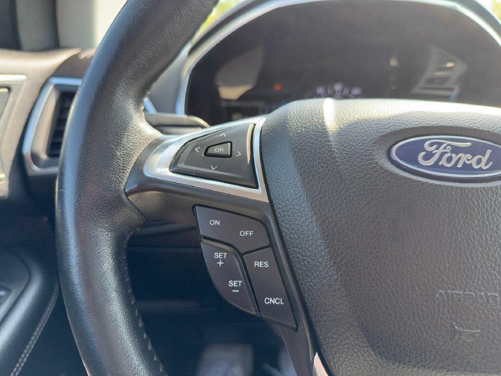 Used 2021 Ford Edge Titanium AWD/4WD image 17