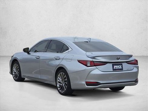 Used 2024 Lexus ES 300h w/ Technology Package FWD image 8