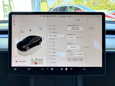 Used 2022 Tesla Model 3 image 10