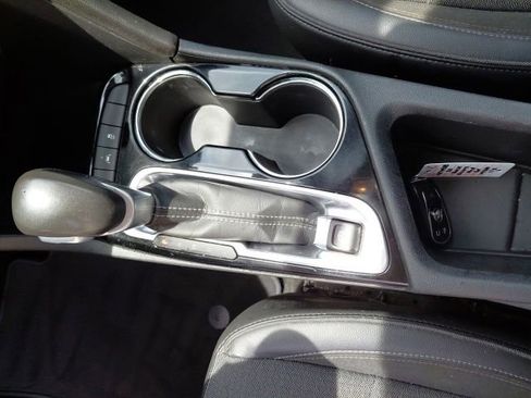 Used 2020 Buick Encore GX Preferred w/ Sport Touring Package FWD image 23