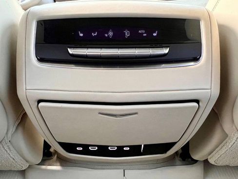 Used 2021 Cadillac Escalade Sport Platinum image 15