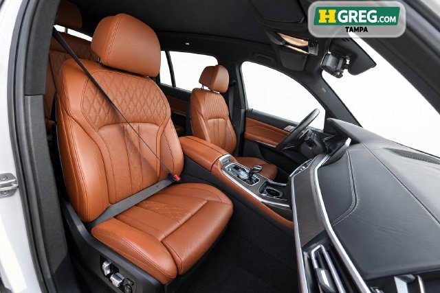 Used 2021 BMW X7 M50i w/ Executive Package AWD/4WD image 11