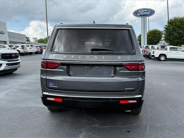 Used 2022 Jeep Wagoneer Series III AWD/4WD image 5