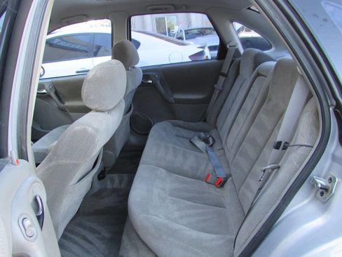 Used 2000 Saturn L-Series LS2 image 18