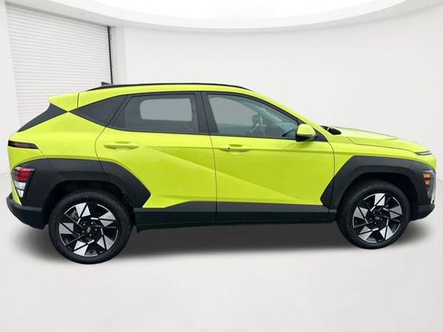 Certified 2025 Hyundai Kona SEL AWD/4WD image 4