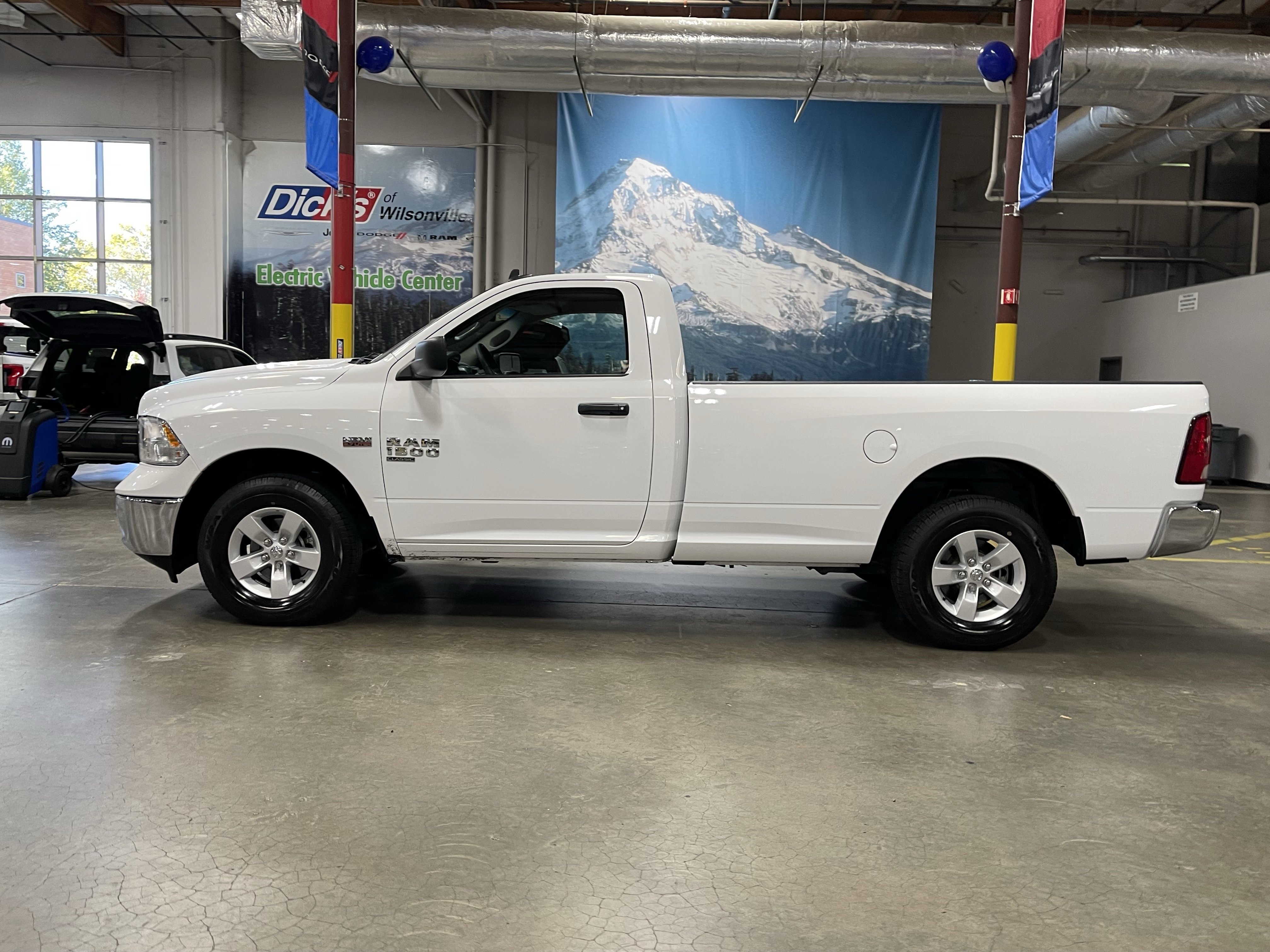 Certified 2022 RAM 1500 Classic SLT AWD/4WD image 2