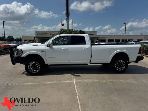 Used 2025 RAM 2500 Limited AWD/4WD image 1