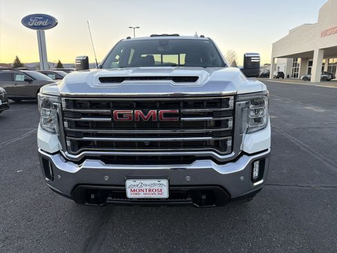 Used 2020 GMC Sierra 2500 SLT w/ SLT Premium Plus Package image 2
