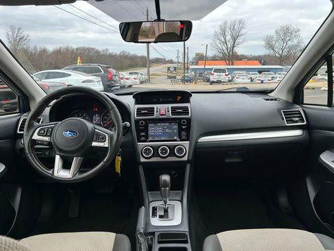 Used 2017 Subaru Crosstrek 2.0i Premium image 19