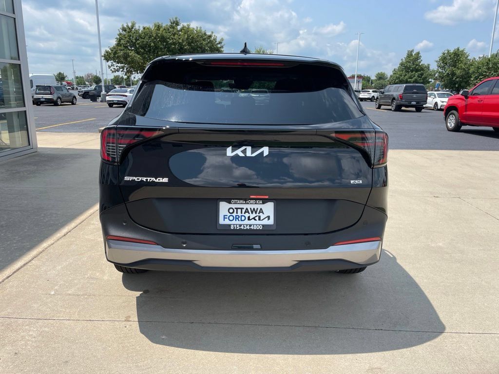 New 2026 Kia Sportage LX w/ LX Convenience Package AWD/4WD image 6