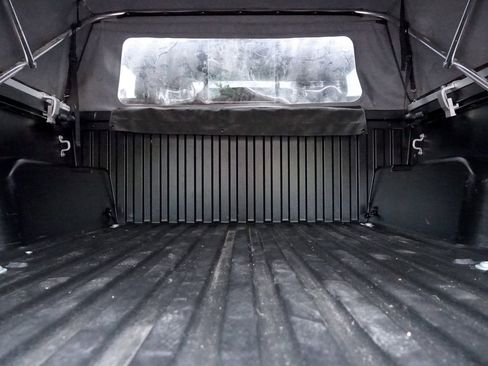 Used 2019 Toyota Tacoma TRD Off-Road w/ TRD Premium Off Road Package image 29