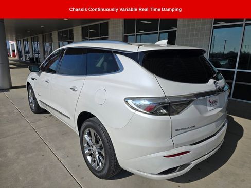 Used 2022 Buick Enclave Avenir w/ Avenir Technology Package image 6