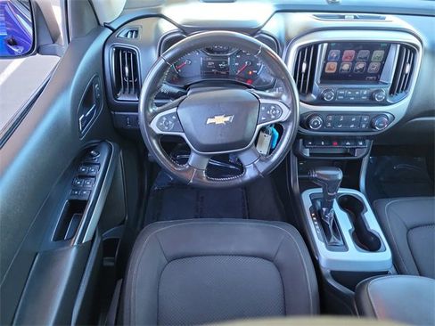 Used 2017 Chevrolet Colorado LT w/ LT Convenience Package image 7