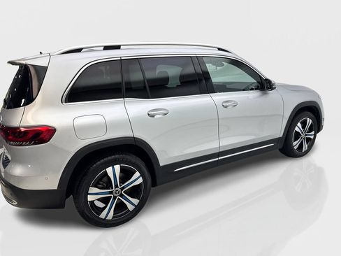 Used 2023 Mercedes-Benz EQB 300 4MATIC w/ Exclusive Package image 13