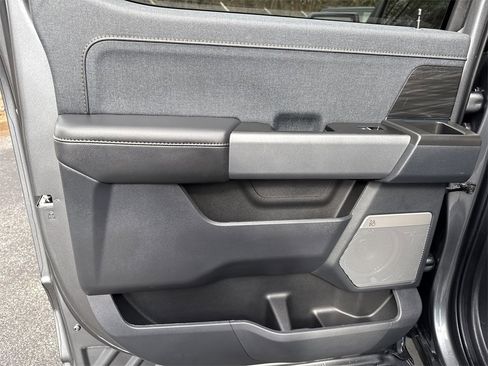 Used 2024 Ford F150 Lightning Lariat image 22