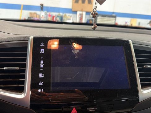 Used 2018 Honda Pilot EX-L image 9