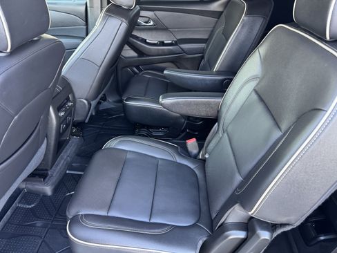 Certified 2023 Chevrolet Traverse Premier w/ LPO, Floor Liner Package image 15