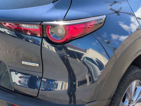 Used 2021 MAZDA CX-30 FWD 2.5 S w/ Premium Package image 11