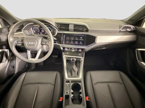 Used 2025 Audi Q3 2.0T Premium w/ Convenience Package AWD/4WD image 9