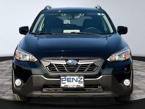 Used 2021 Subaru Crosstrek 2.0i Premium w/ Moonroof Package AWD/4WD image 2