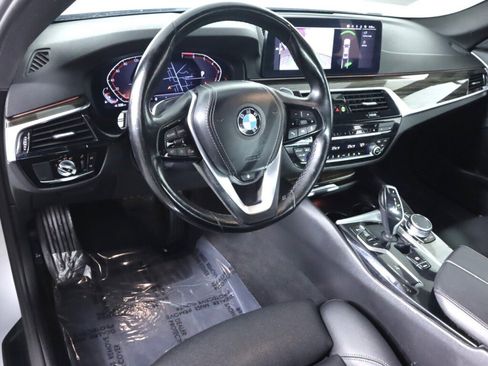 Used 2021 BMW 530i xDrive w/ Convenience Package AWD/4WD image 9