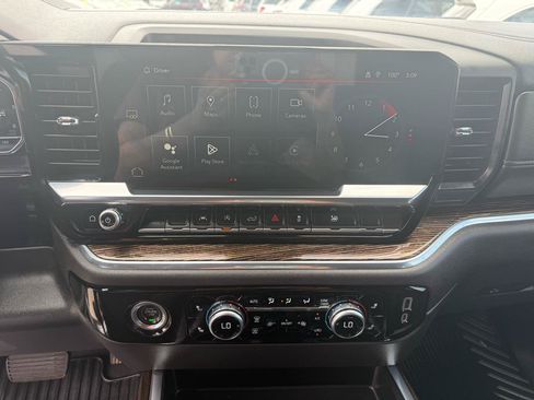 Used 2023 GMC Sierra 1500 Elevation AWD/4WD image 18