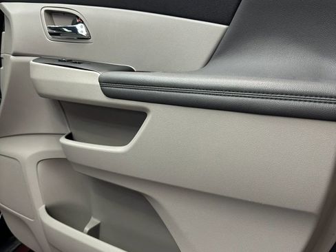 Used 2014 Honda Odyssey EX-L image 29