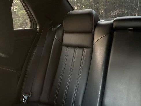Used 2015 Chrysler 300 S AWD/4WD image 33