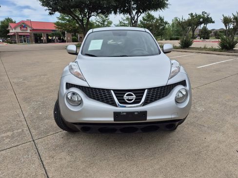 Used 2013 Nissan Juke S AWD/4WD image 3