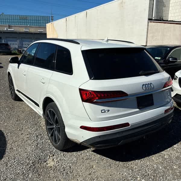 Used 2020 Audi Q7 3.0T Premium Plus AWD/4WD image 2