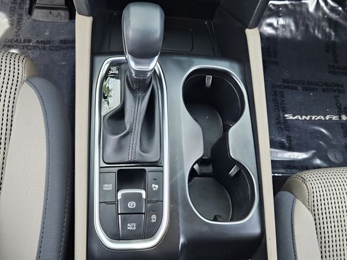 Used 2020 Hyundai Santa Fe SEL w/ Convenience Package FWD image 16