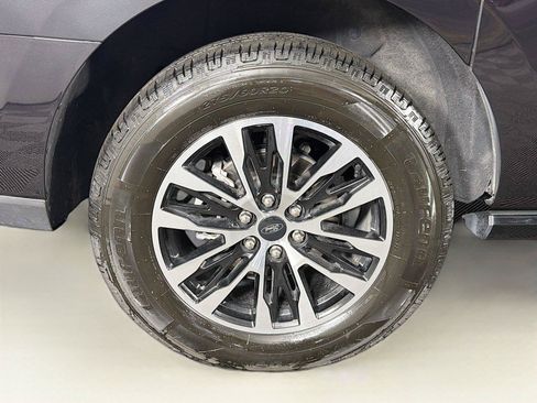 Used 2025 Ford Expedition Max Platinum AWD/4WD image 35