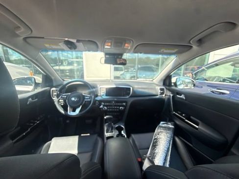 Used 2021 Kia Sportage EX FWD image 9
