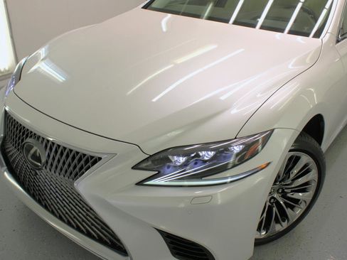 Used 2018 Lexus LS 500 w/ Luxury Package RWD image 17